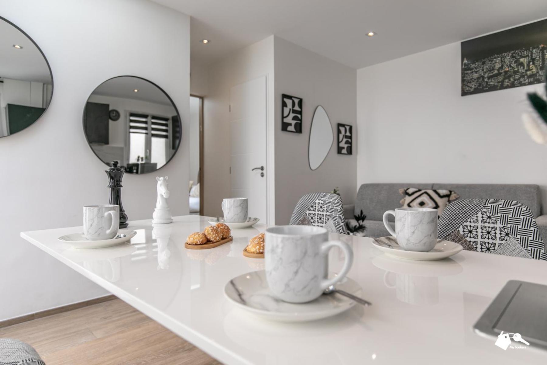 Mba Levallois Splendide Appart - Proche Paris ภายนอก รูปภาพ